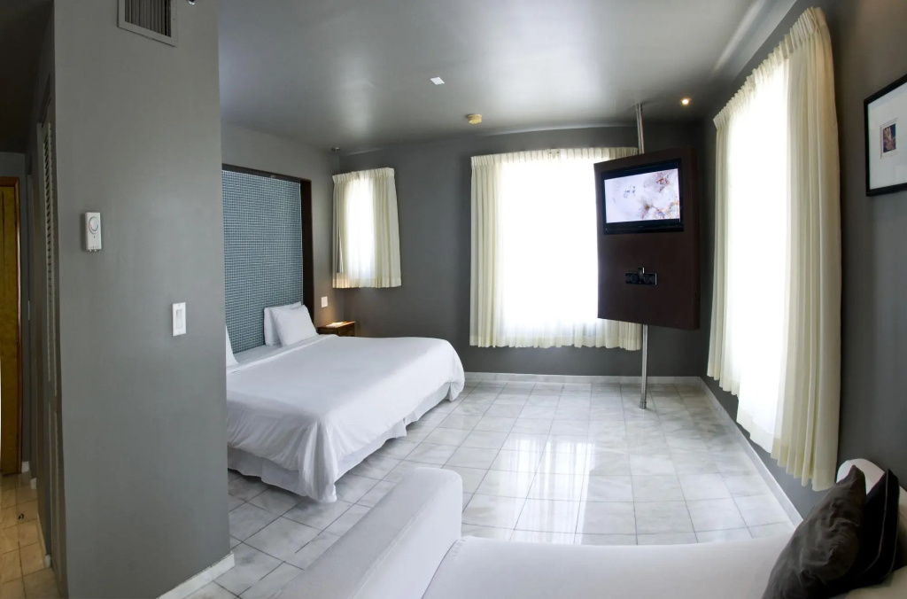 Nassau Suite South Beach, an All Suite Hotel