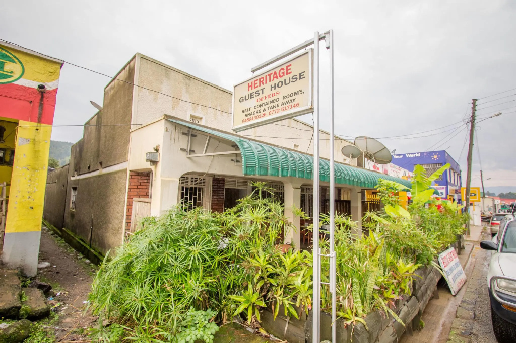 Sabinyo Guest House