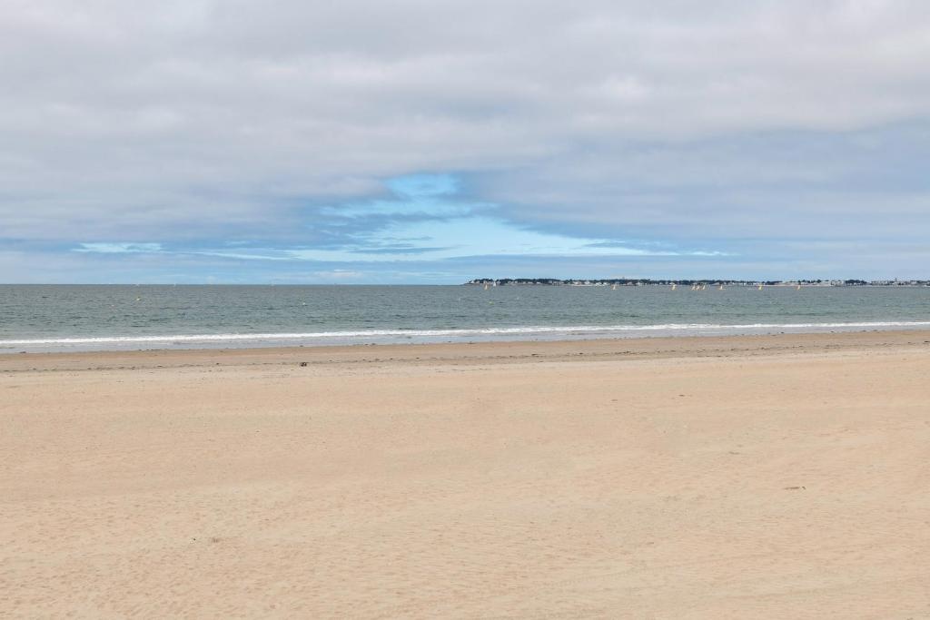 Bienvenue a Pornichet dans cet appartement vue mer