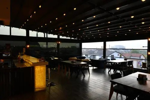 DLUX BOUTİQUE HOTEL