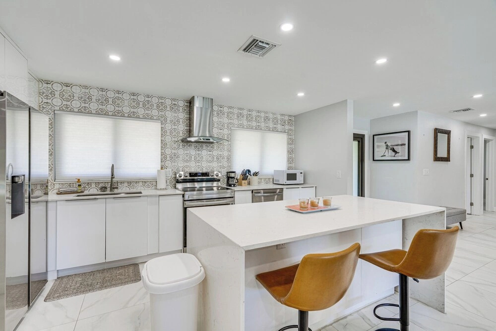 1 Mi to Beach: Modern Cape Coral Home w/ Pool
