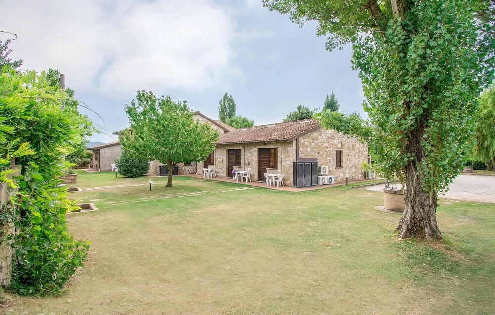 Beautiful Apartment in Magione With Outdoor Swimming Pool, Wifi and 1 Bedrooms