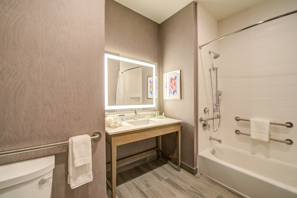 Holiday Inn Hotel & Suites - Houston West - Katy Mills by IHG