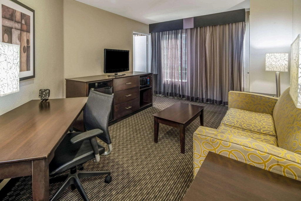 La Quinta by Wyndham Anaheim