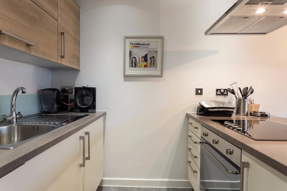 Amazing 1 Bedroom Flat in Bow with Balcony