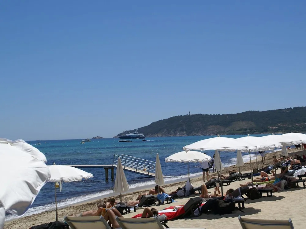 Spacious Holiday Home in Lorgues With Private Pool