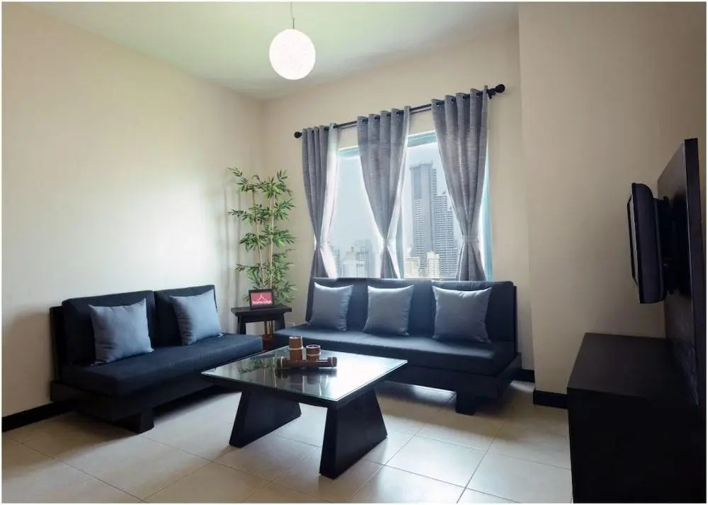 Home Edge Accommodations @ Tivoli Garden Residences