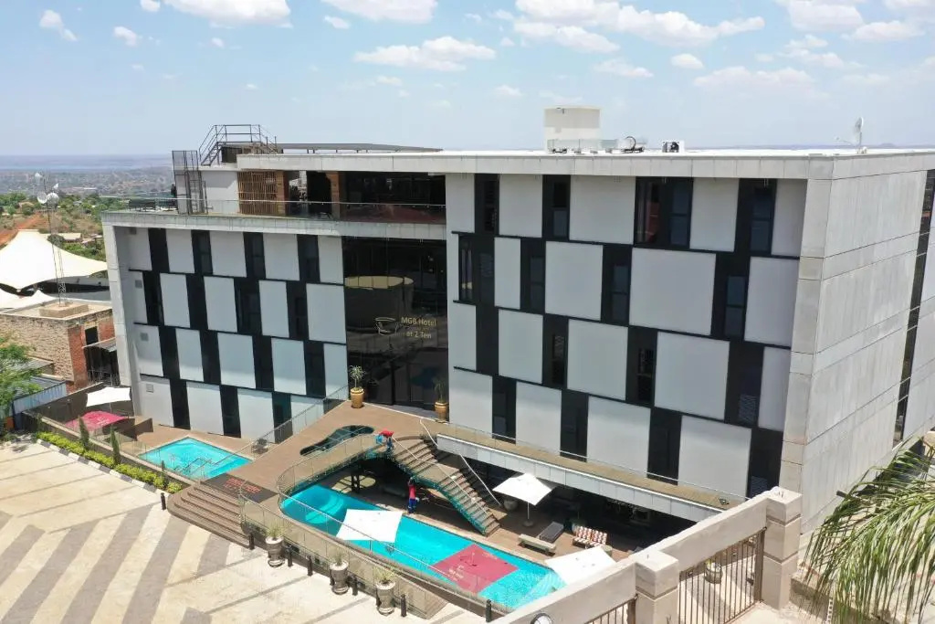 MGB Hotel at 2ten