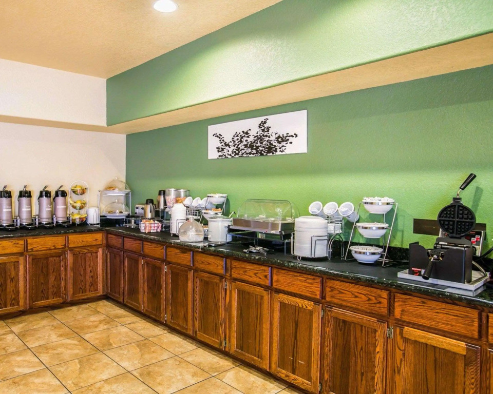 Sleep Inn & Suites Gonzales near Palmetto State Park