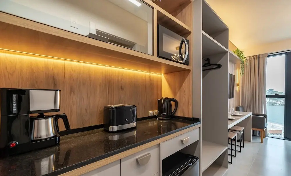 MHFA - Studios em Prédio Luxuoso com Vista Mar