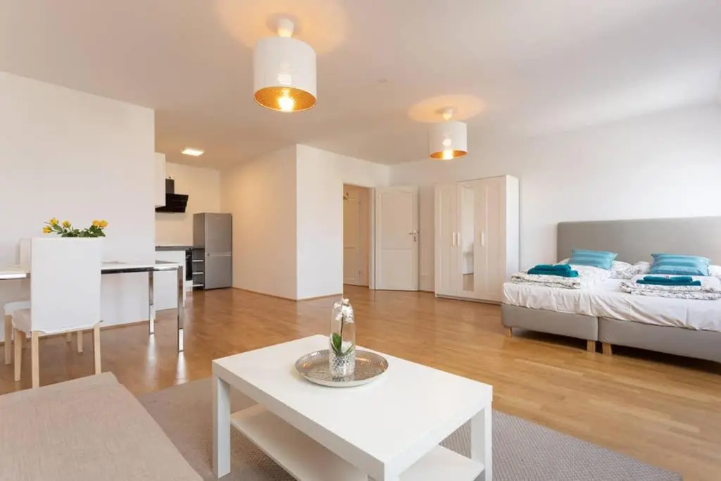 Zwischen Schönbrunn und dem City Center. Apt. 38