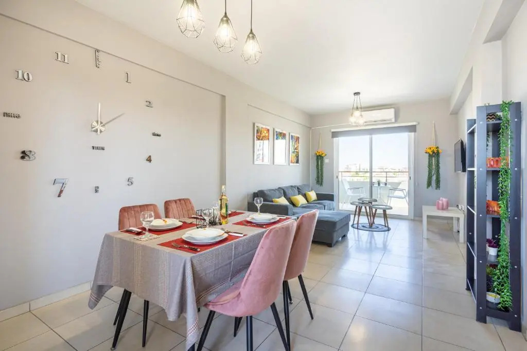 Color Nest 1-Bedroom Apartment in Larnaca