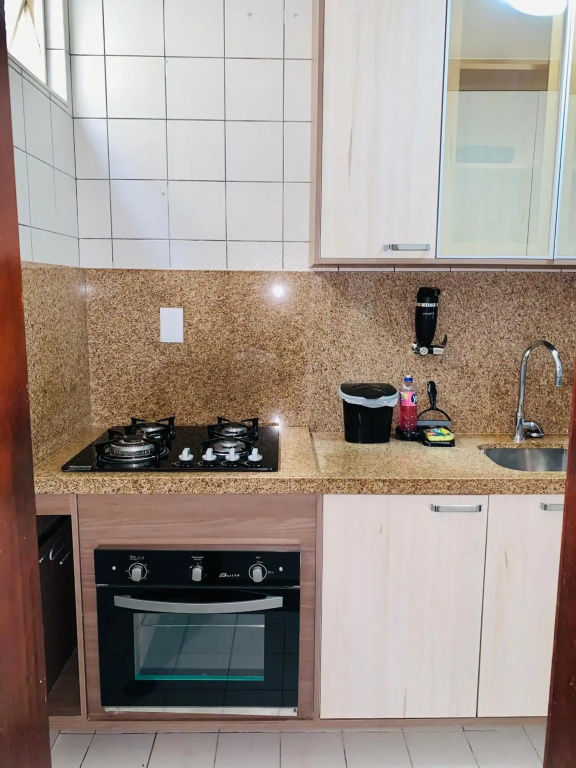 StayHere! Fique aqui! Apartamento 2/4 mobiliado no Costa Azul :-)