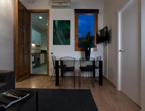 Centric Gracia Apartments