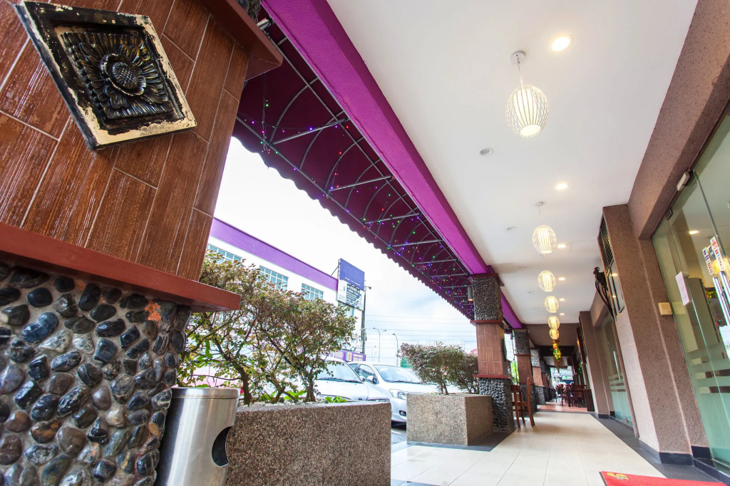 LAVENDER INN (M) SDN BHD