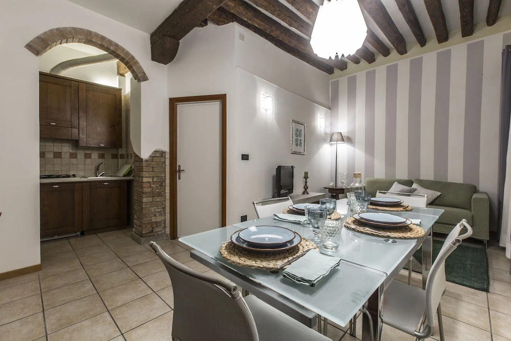 Tiepolo Rialto Apartment R&R