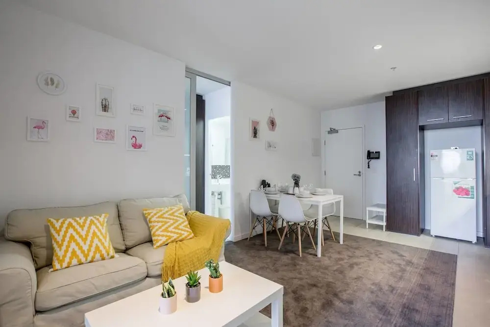 New Renovated & Cozy Apt Closes To Southern Cross