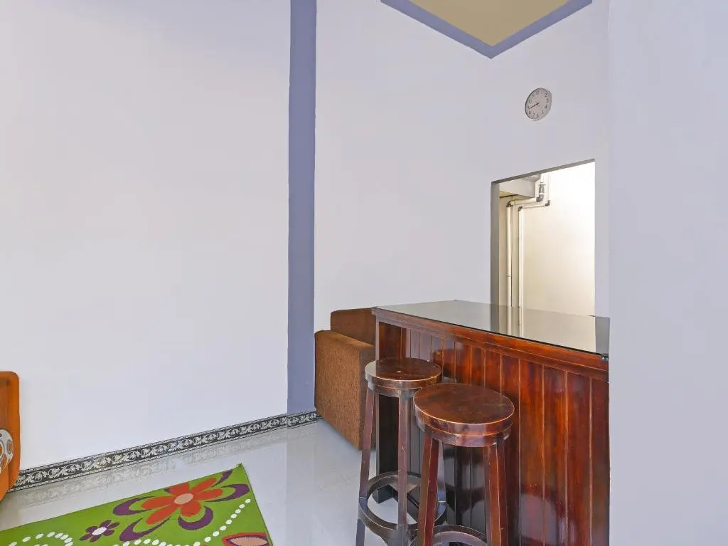 Hotel O Homestay Antara