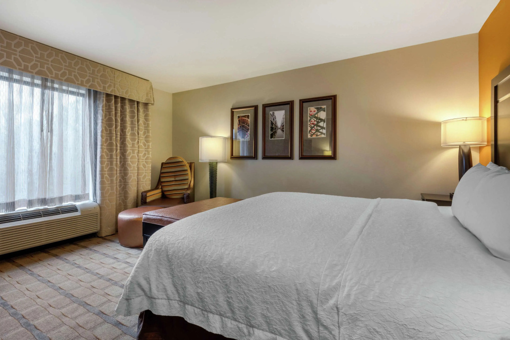 Hampton Inn and Suites Columbus, MS
