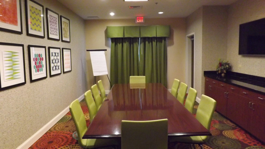 Holiday Inn Express & Suites Dyersburg by IHG