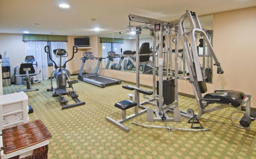 Holiday Inn Express Hotel & Suites Biloxi- Ocean Springs by IHG