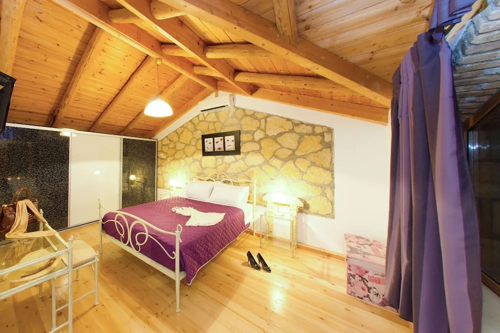 Tireda Villas