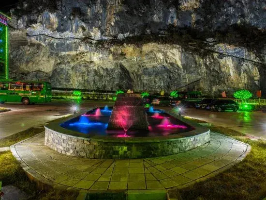 Balagezong Tibetan Ecological Hotel