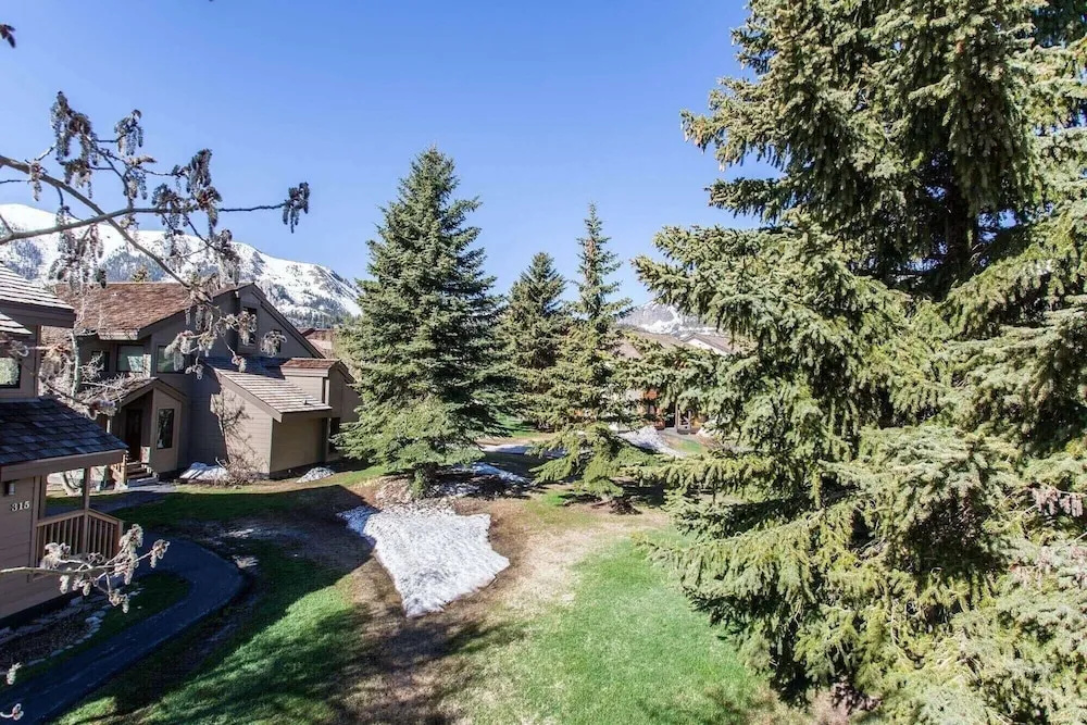 Snowcreek # 320 - Phase II