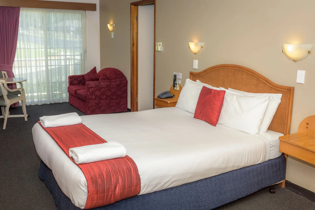Sapphire Waters Motor Inn