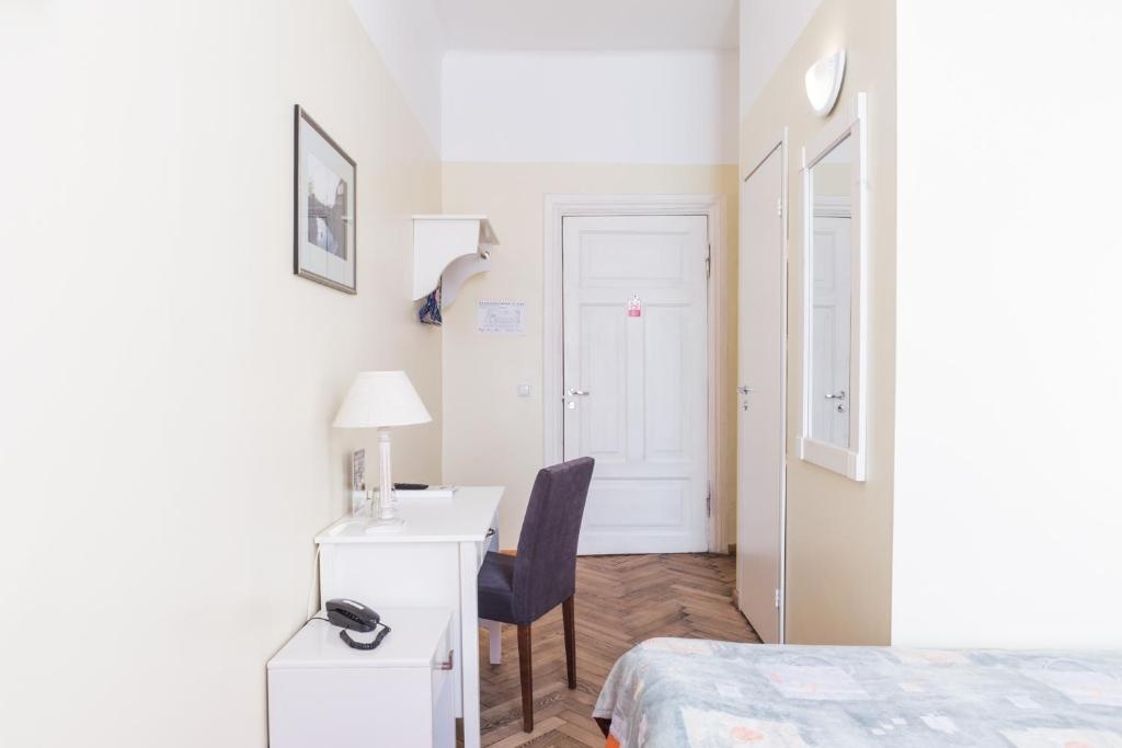 Economy Hotel
