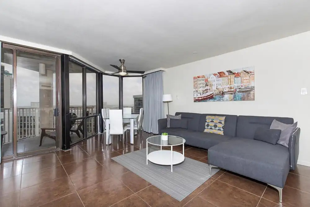 Saida Royale Condominium 9017