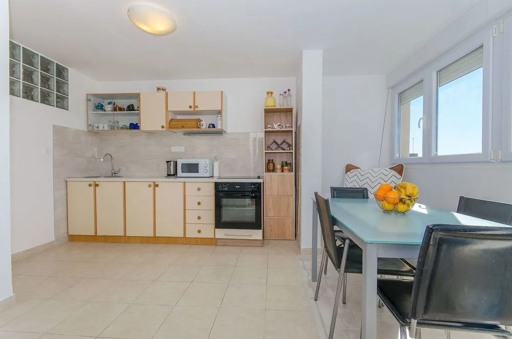 Apartment Sunny