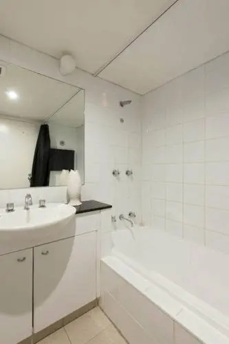 Grande Esplanade Studio - New bathroom