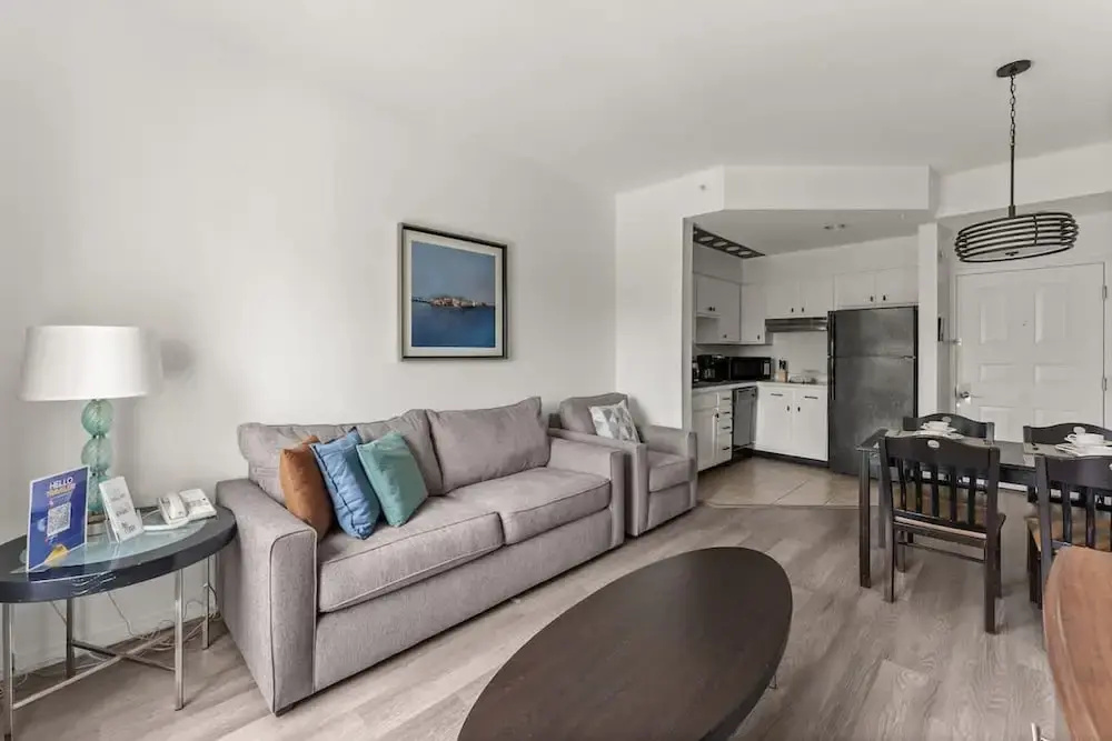 1BR Free Shuttle to Disney Parks