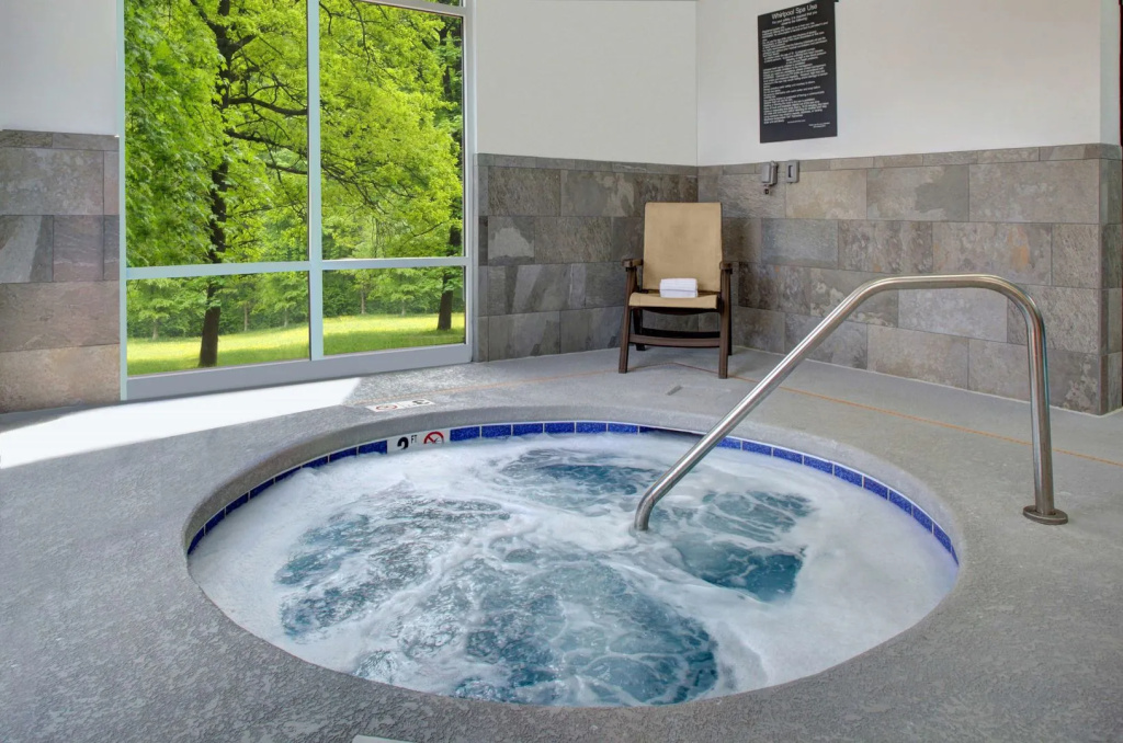 La Quinta Inn & Suites by Wyndham Downtown Asheville