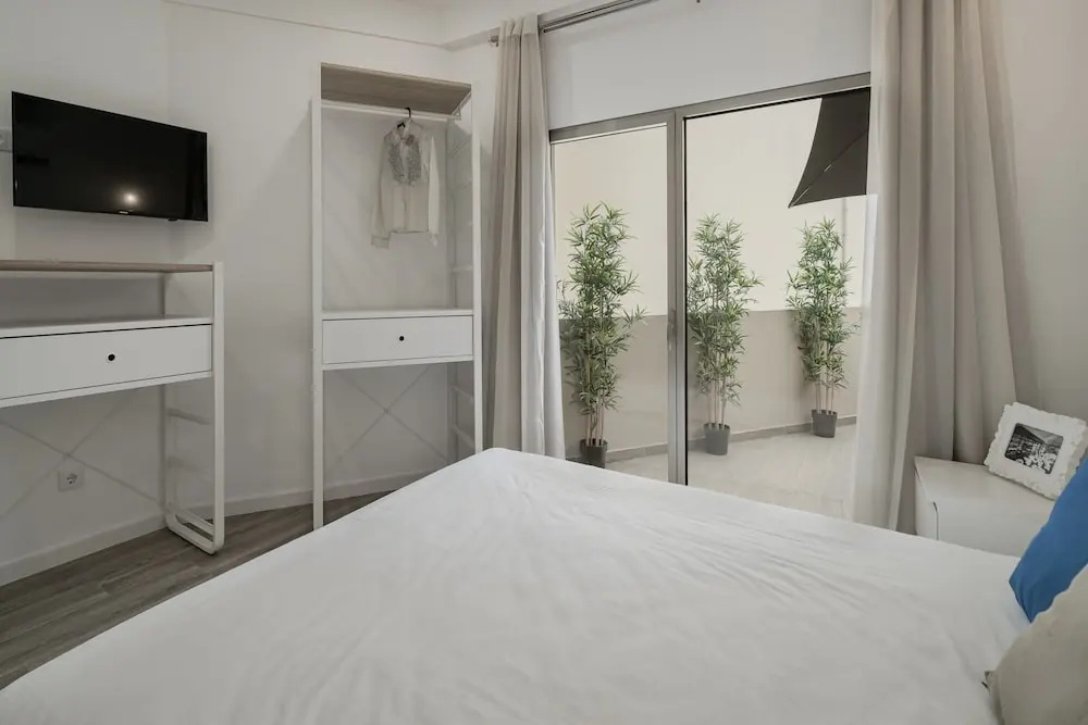 Drapes Design Apartments by An Island Apart