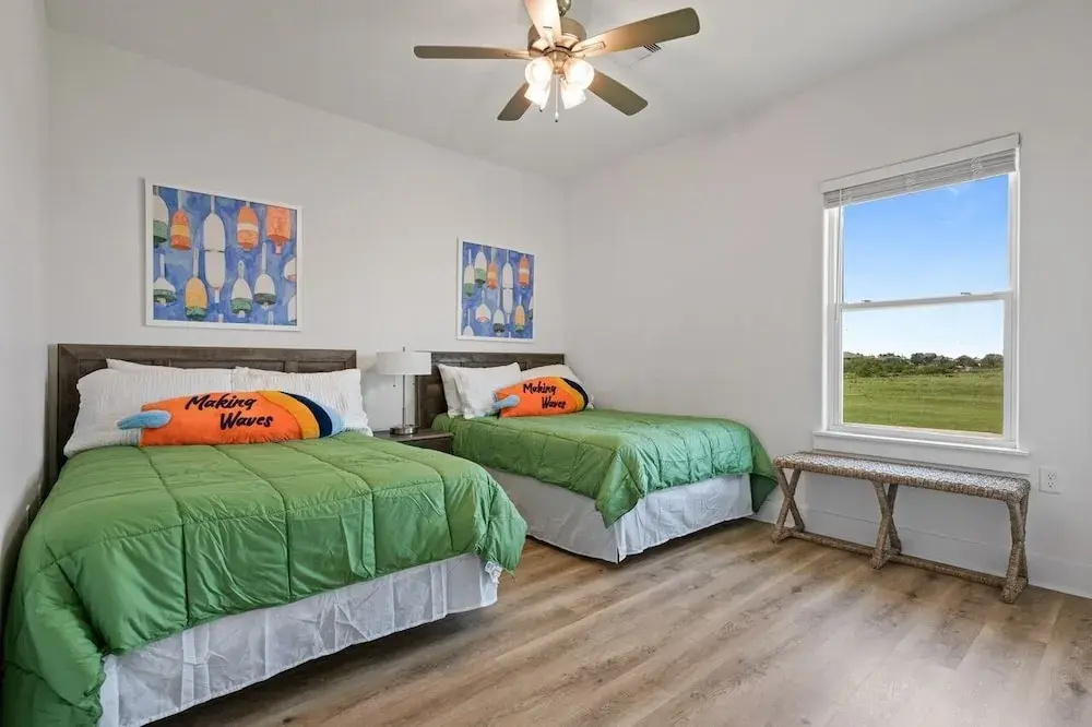Sandpiper Cove 4 Bedroom Home by RedAwning