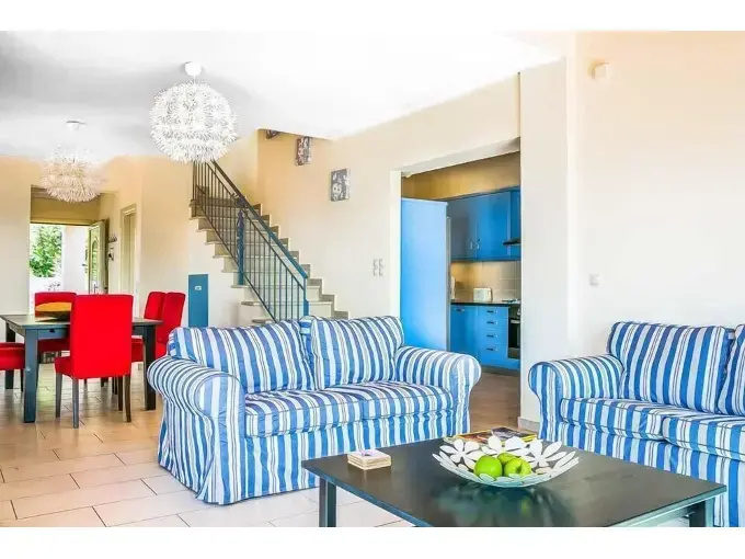 Villa Louloudia