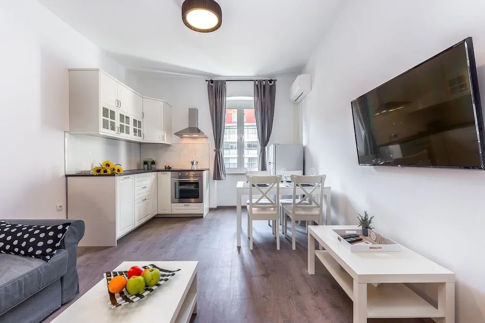 Apartment Stay IN