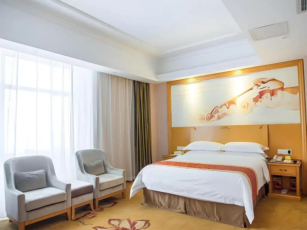 Vienna Hotel Foshan Lingnan Pearl Gymnasium