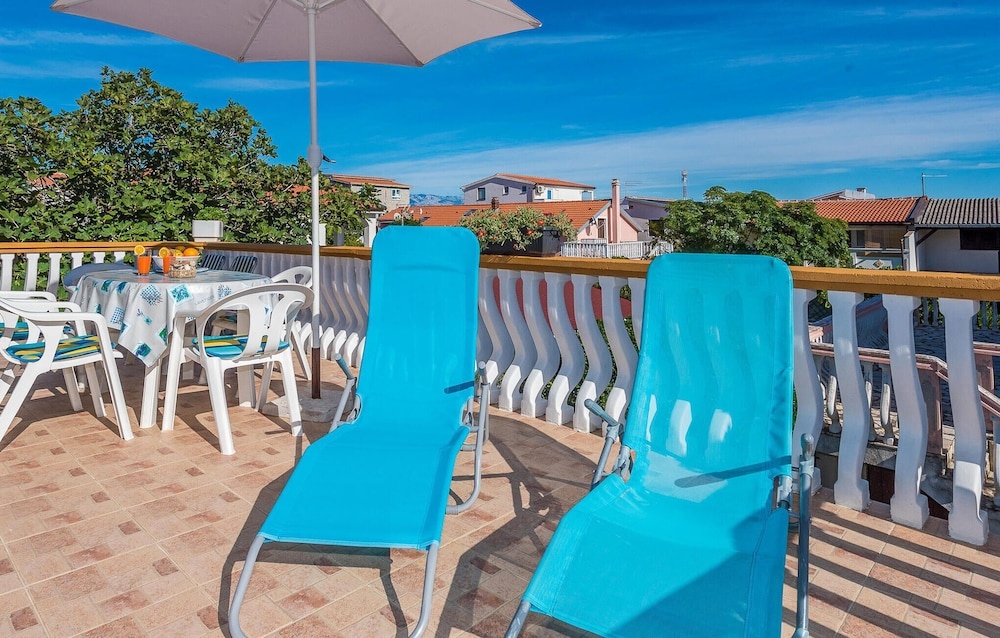 Amazing Apartment in Vir With 2 Bedrooms and Wifi
