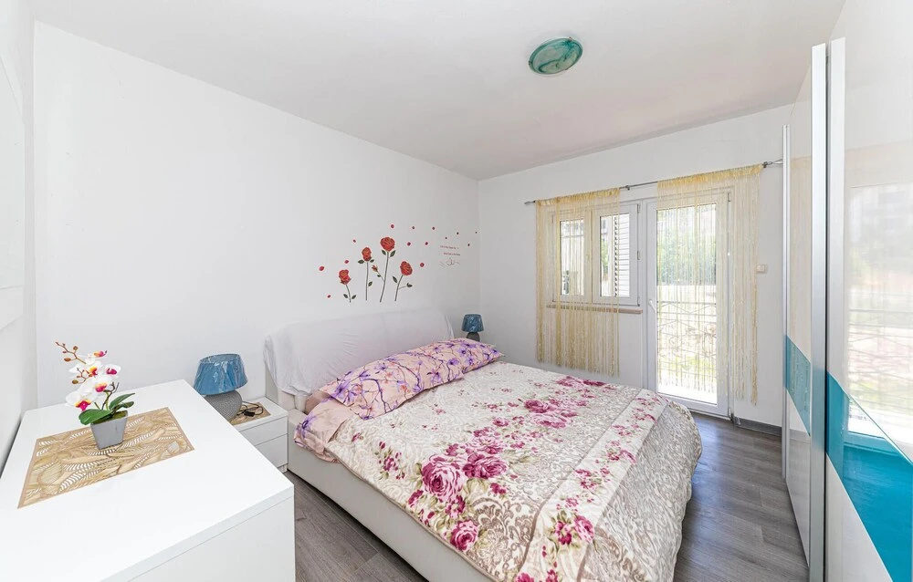 Awesome Apartment in Marina With Outdoor Swimming Pool, Wifi and 2 Bedrooms