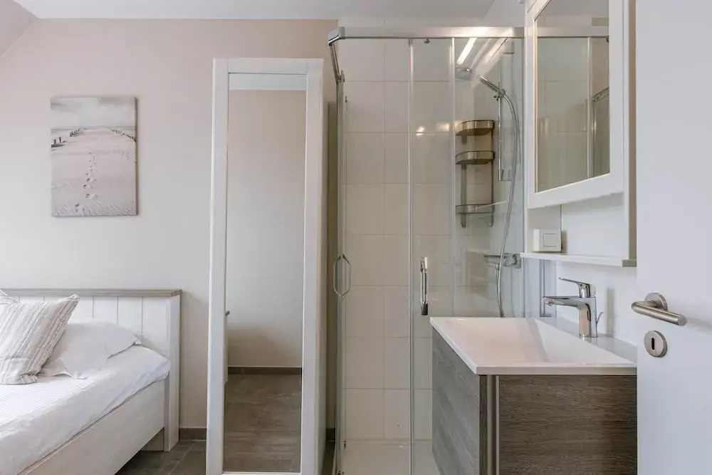 Spacious 3-bedroom Apartment in Oostende