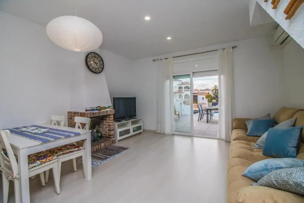 Empurialola Casa Empuries C2