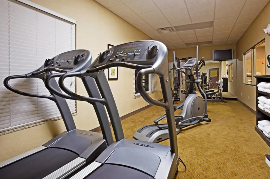 Holiday Inn Express Hotel & Suites Eau Claire North by IHG