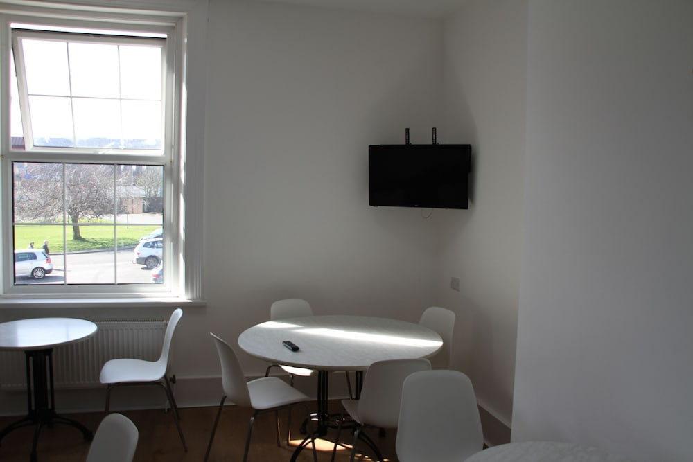 Lampton Hotel
