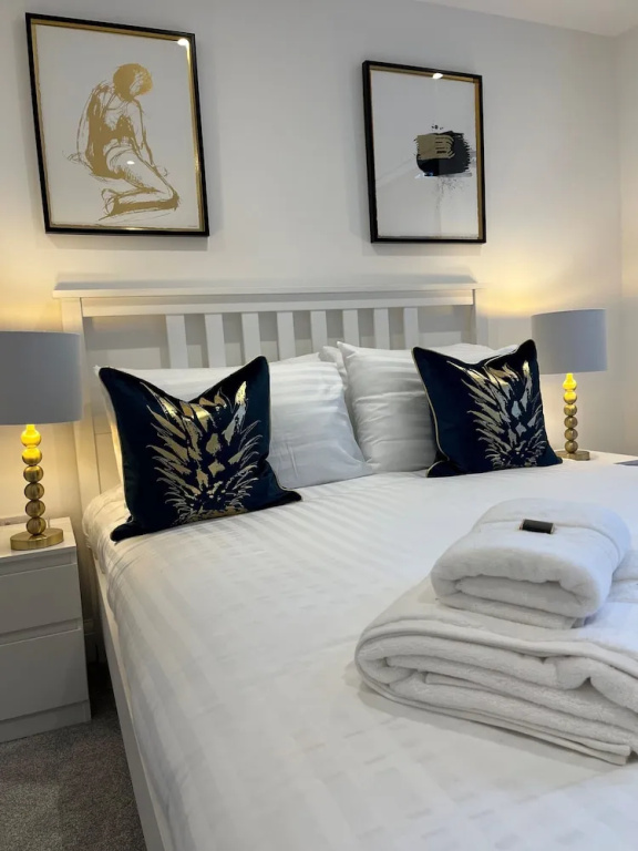 Aurora - Brand New Luxury 2 bed 2 Bath Apartment!