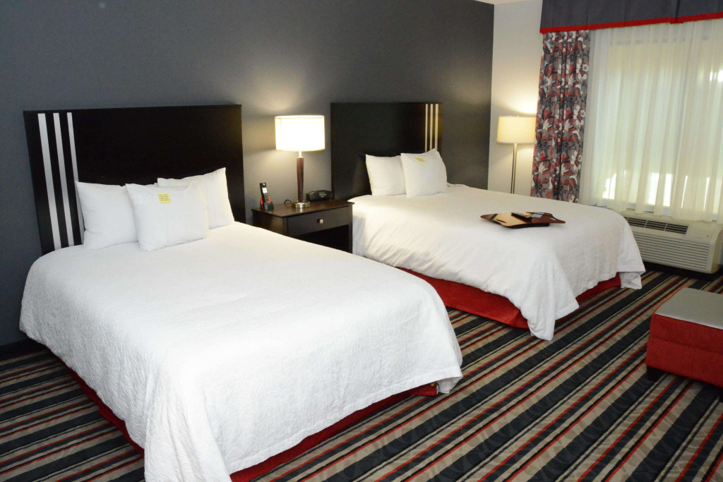 Hampton Inn & Suites Albany at Albany Mall