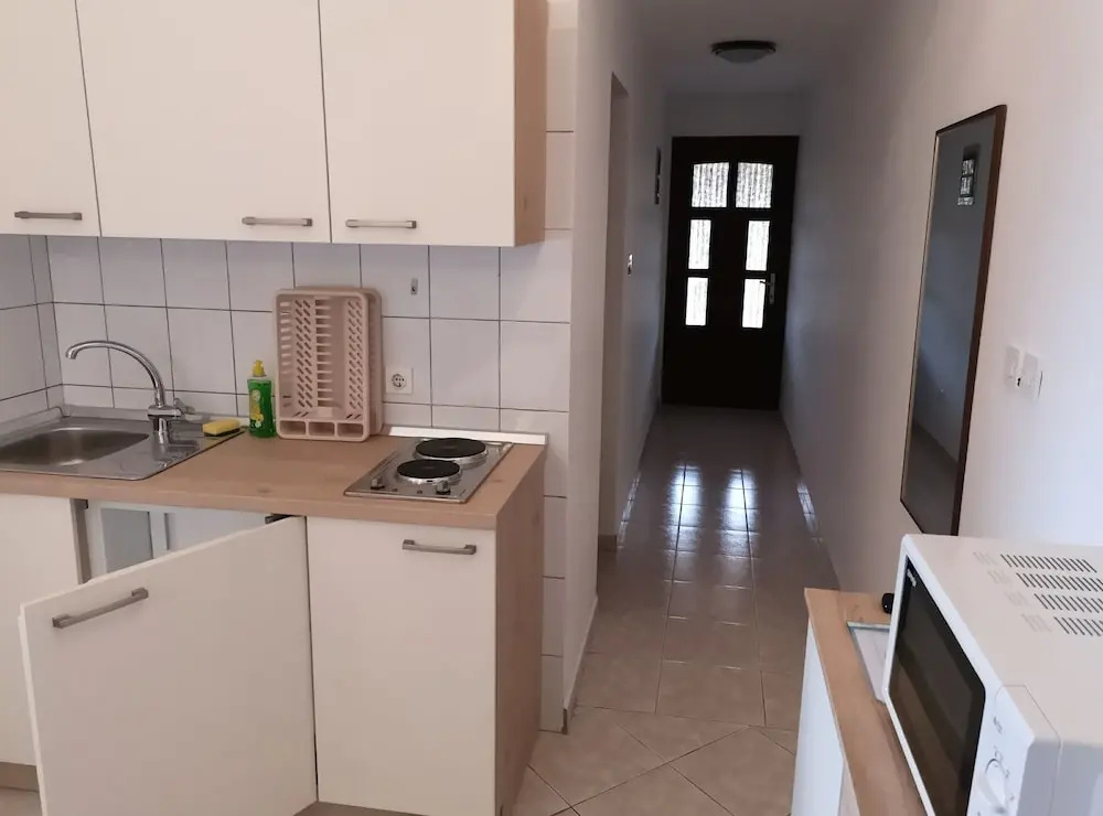 Captivating 4-bed Apartment in Premantura