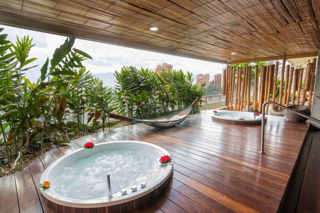 Diez Hotel Categoría Colombia